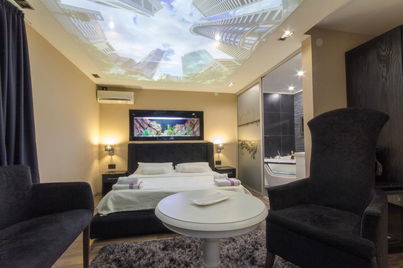 Madison Inn Suites - Wilson'S Square Белград Экстерьер фото
